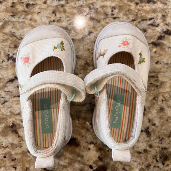 VINTAGE BABY GAP CANVAS sneakers Toddler size 6 - Picture 7 of 17